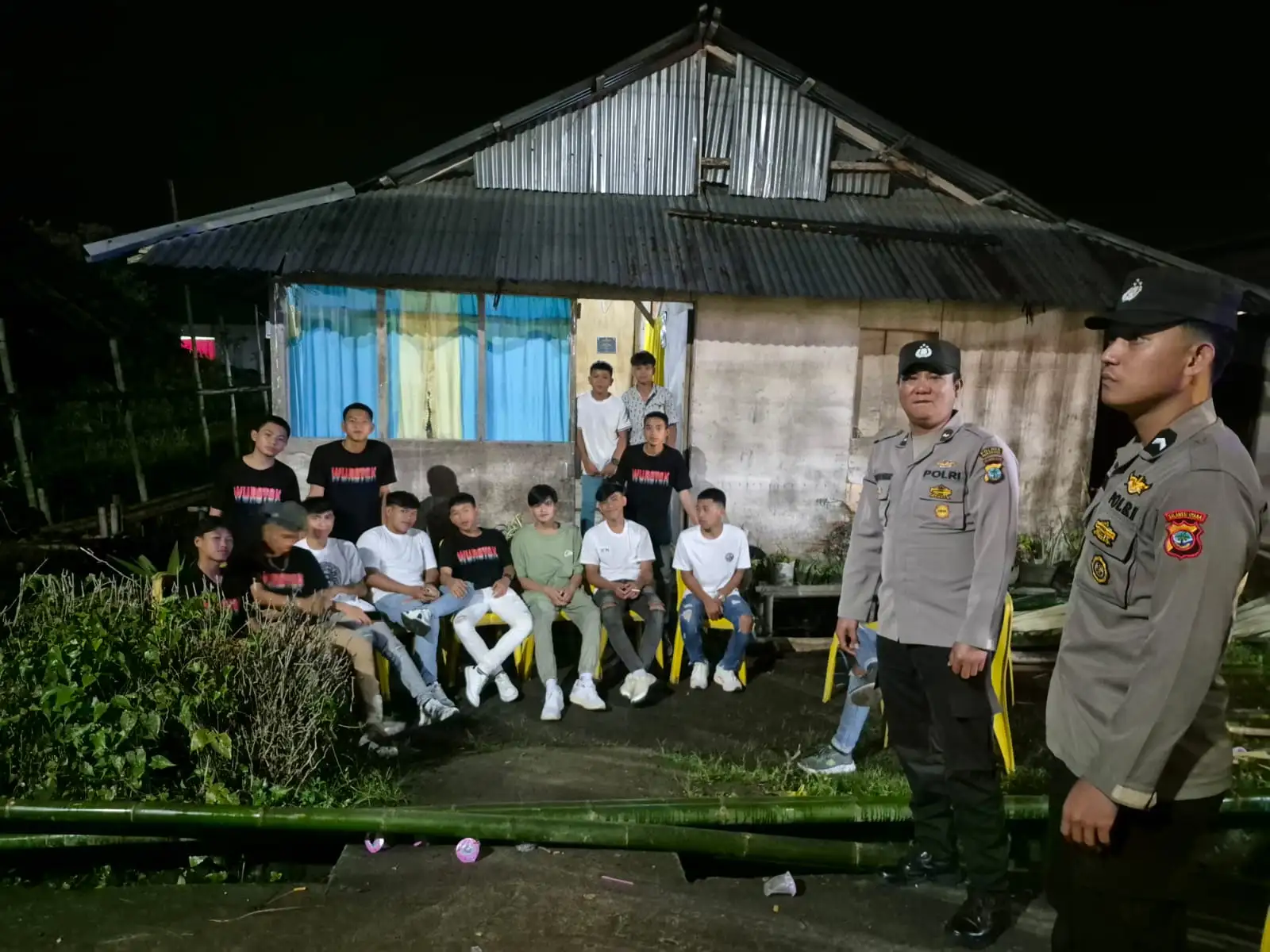 Polsek Kakas Gelar KRYD, Edukasi Masyarakat dan Pemeriksaan Demi Kamtibmas Kondusif